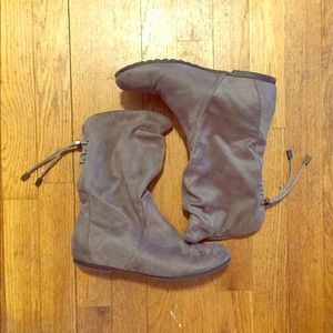 Aldo’s sz 6 bootie